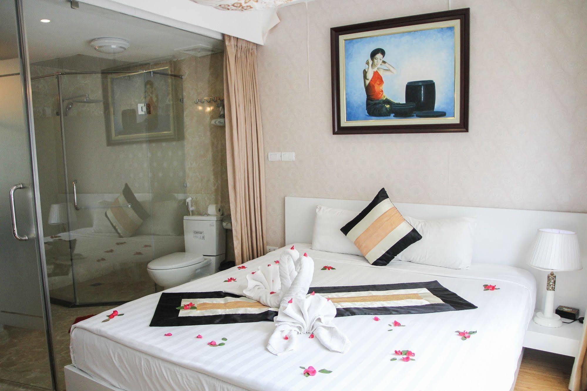 Splendid Star Suites Hotel Hanoï Extérieur photo