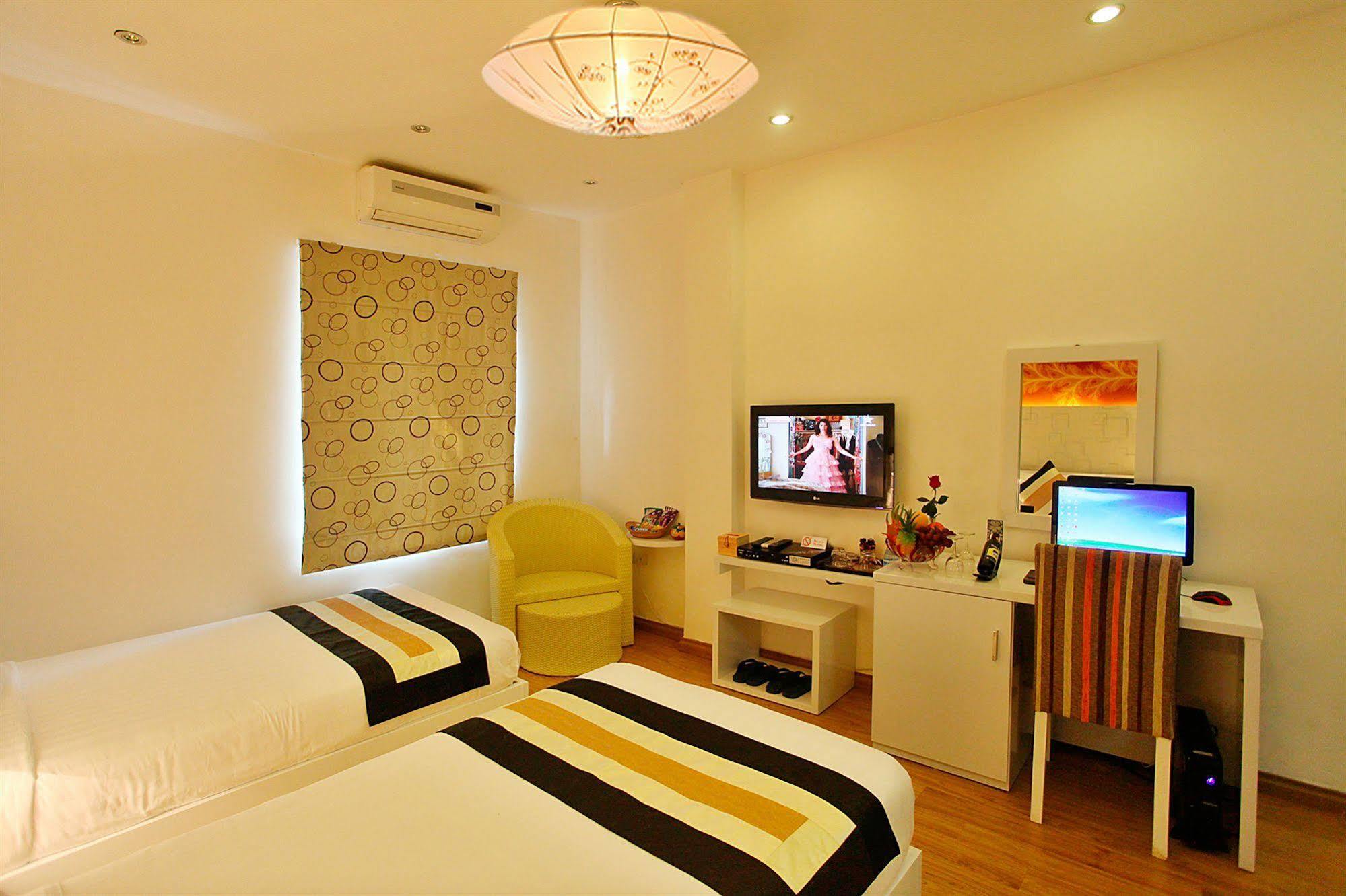 Splendid Star Suites Hotel Hanoï Extérieur photo