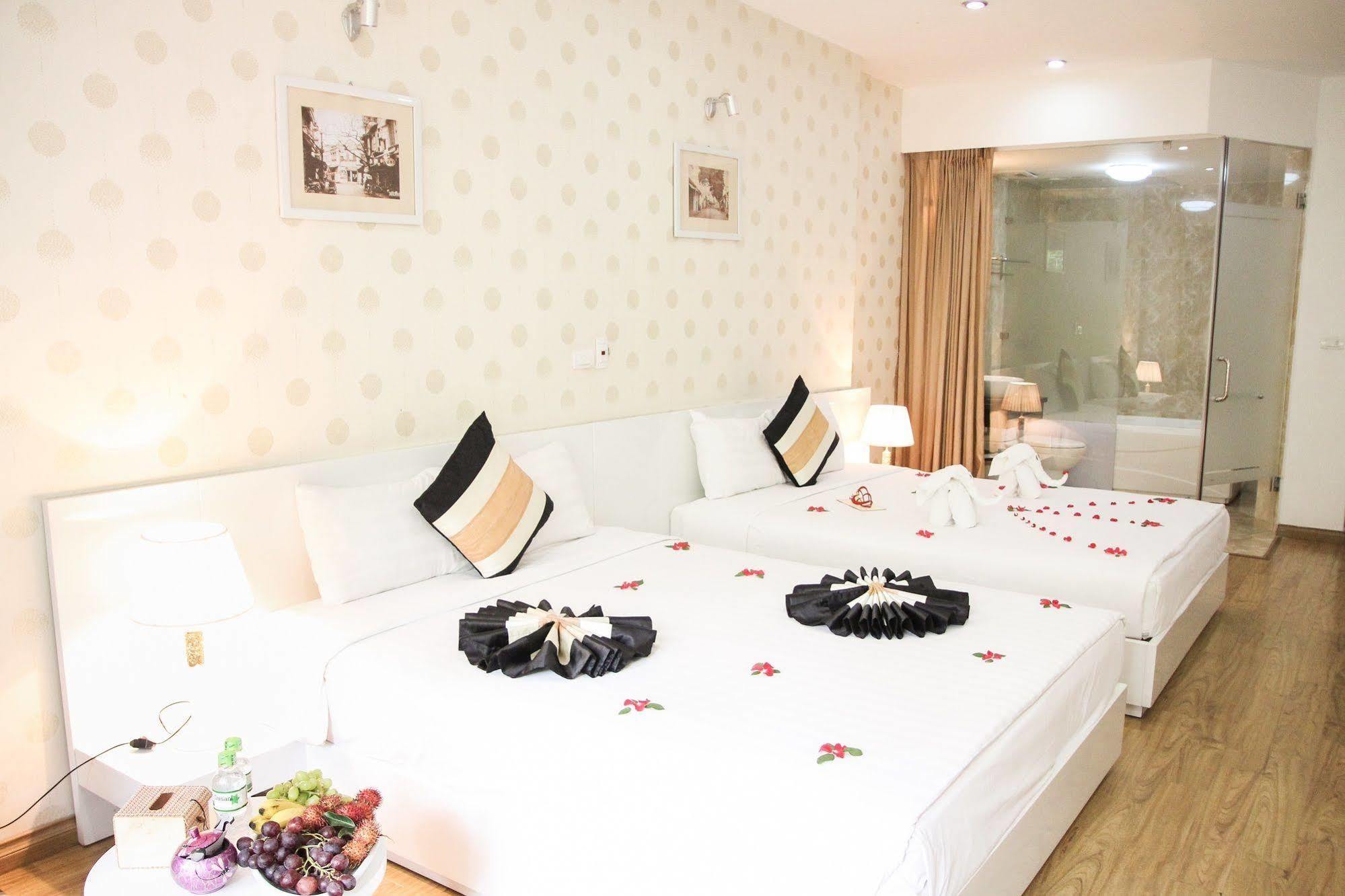 Splendid Star Suites Hotel Hanoï Extérieur photo